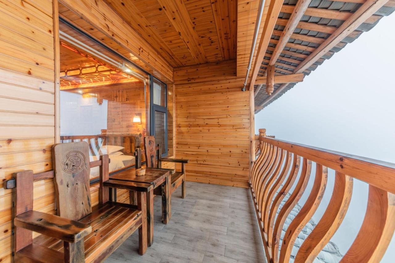 Baike Boutique Hotel หลงเซิง ภายนอก รูปภาพ