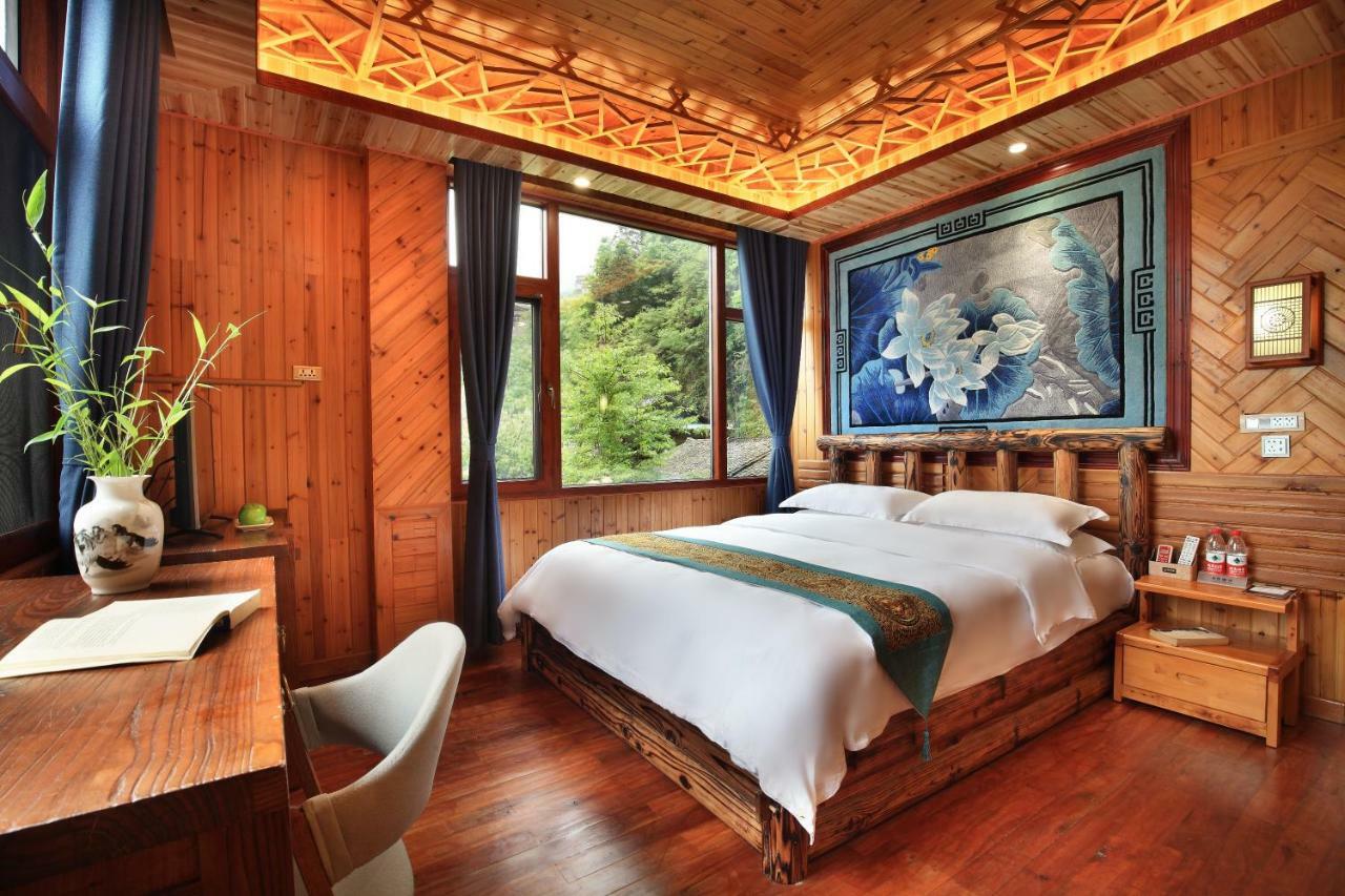 Baike Boutique Hotel หลงเซิง ภายนอก รูปภาพ
