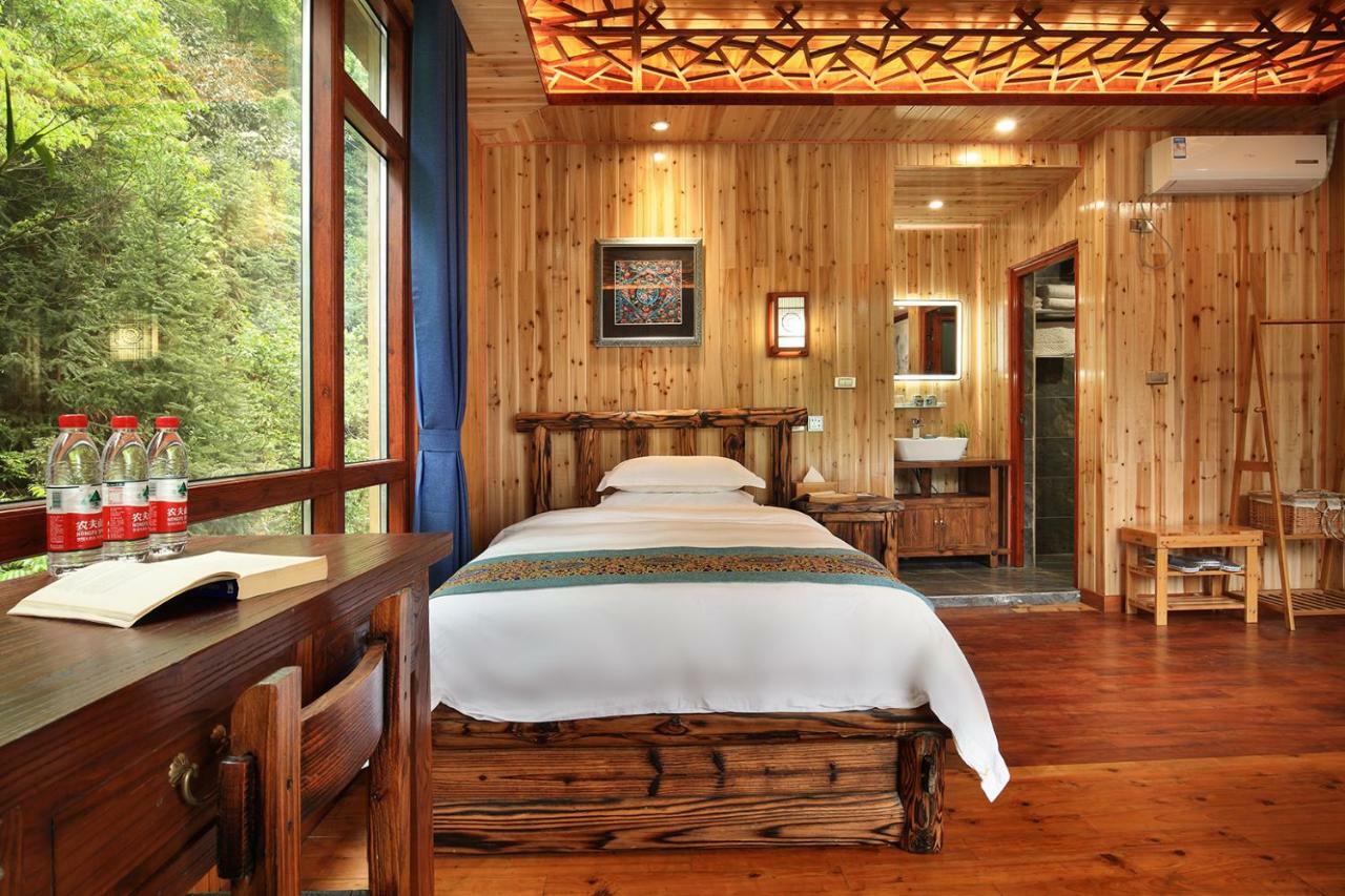 Baike Boutique Hotel หลงเซิง ภายนอก รูปภาพ